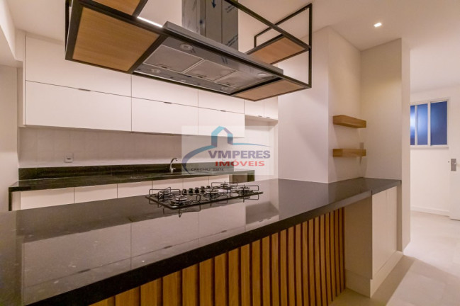 Imagem Apartamento com 4 Quartos à Venda, 330 m² em Copacabana - Rio De Janeiro Imagem Apartamento com 4 Quartos à Venda, 330 m² em Copacabana - Rio De Janeiro