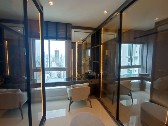 Imagem Cobertura com 3 Quartos à Venda, 241 m² em Centro - Balneário Camboriú Imagem Cobertura com 3 Quartos à Venda, 241 m² em Centro - Balneário Camboriú