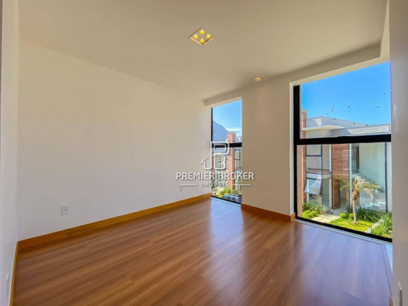Imagem Casa com 4 Quartos à Venda, 160 m² em Tijuca - Teresópolis Imagem Casa com 4 Quartos à Venda, 160 m² em Tijuca - Teresópolis