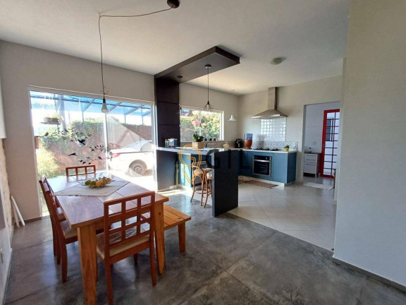 Imagem Sobrado com 3 Quartos à Venda, 280 m² em Centro - Guararema