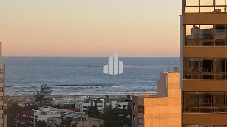 Cobertura com 3 Quartos à Venda, 200 m² em Predial - Torres