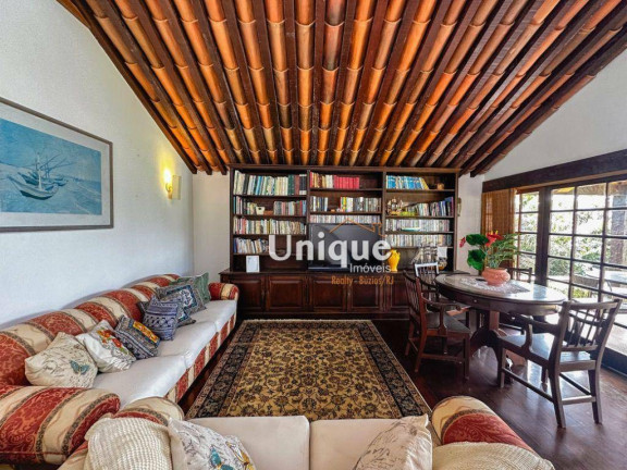 Imagem Casa com 5 Quartos à Venda, 600 m² em Ferradura - Armação Dos Búzios Imagem Casa com 5 Quartos à Venda, 600 m² em Ferradura - Armação Dos Búzios