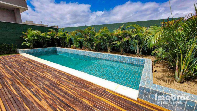 Imagem Casa com 4 Quartos à Venda, 220 m² em Cidade Alpha - Eusébio