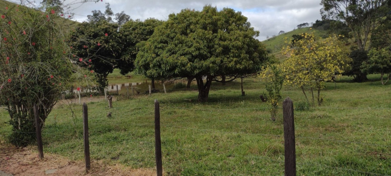 Imagem Chácara com 1 Quarto à Venda, 120 m² em Alto Do Cardoso - Pindamonhangaba Imagem Chácara com 1 Quarto à Venda, 120 m² em Alto Do Cardoso - Pindamonhangaba