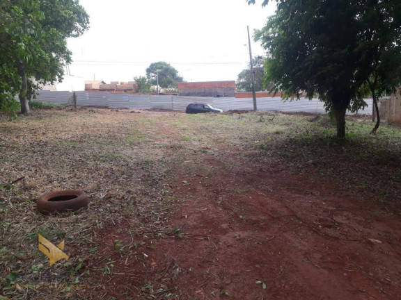 Imagem Terreno à Venda, 420 m² em Parque Residencial Rita Vieira - Campo Grande Imagem Terreno à Venda, 420 m² em Parque Residencial Rita Vieira - Campo Grande