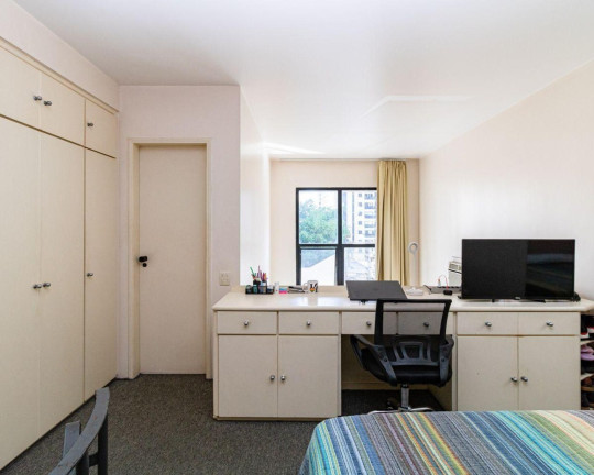 Imagem Flat com 1 Quarto à Venda, 51 m² em Moema - São Paulo Imagem Flat com 1 Quarto à Venda, 51 m² em Moema - São Paulo