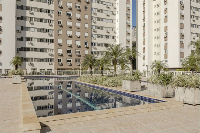 Imagem Apartamento com 2 Quartos à Venda, 58 m² em Passo Da Areia - Porto Alegre
