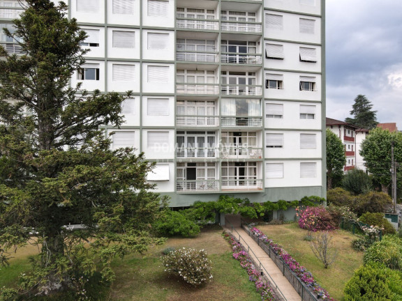 Imagem Imóvel com 2 Quartos à Venda, 94 m² em Região De Capivari - Campos Do Jordão Imagem Imóvel com 2 Quartos à Venda, 94 m² em Região De Capivari - Campos Do Jordão