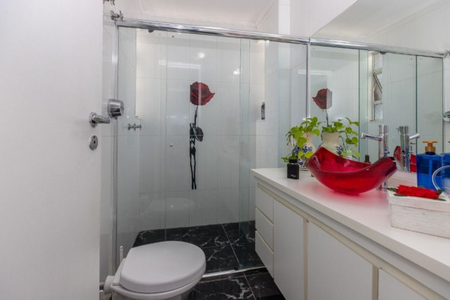 Imagem Imóvel com 3 Quartos à Venda, 135 m² em Moema - São Paulo Imagem Imóvel com 3 Quartos à Venda, 135 m² em Moema - São Paulo