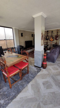 Imagem Casa com 4 Quartos à Venda, 295 m² em Cascata Do Imbuí - Teresópolis Imagem Casa com 4 Quartos à Venda, 295 m² em Cascata Do Imbuí - Teresópolis