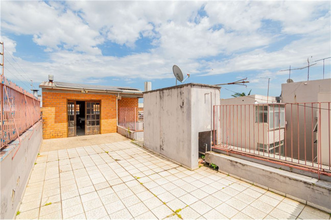 Imagem Imóvel à Venda, 350 m² em Santa Maria Goretti - Porto Alegre Imagem Imóvel à Venda, 350 m² em Santa Maria Goretti - Porto Alegre