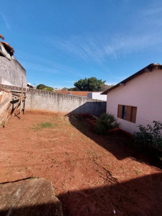 Imagem Casa com 2 Quartos à Venda, 70 m² em Jardim Cristina - Botucatu Imagem Casa com 2 Quartos à Venda, 70 m² em Jardim Cristina - Botucatu