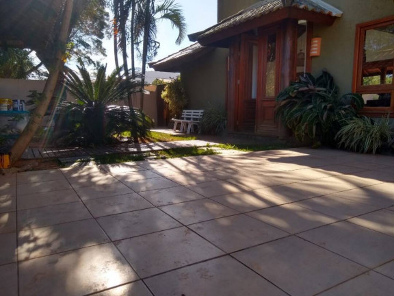 Imagem Casa com 3 Quartos à Venda, 260 m² em Rio Tavares - Florianópolis Imagem Casa com 3 Quartos à Venda, 260 m² em Rio Tavares - Florianópolis