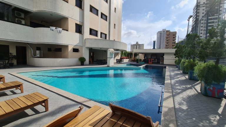 Imagem Imóvel com 4 Quartos à Venda, 385 m² em Jurunas - Belém Imagem Imóvel com 4 Quartos à Venda, 385 m² em Jurunas - Belém