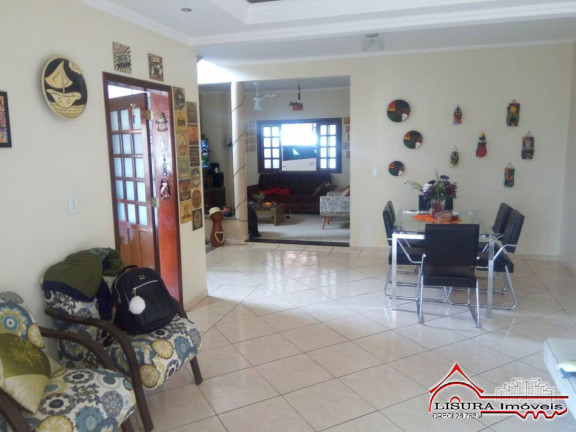Imagem Casa com 3 Quartos à Venda, 180 m² em Loteamento Villa Branca - Jacareí