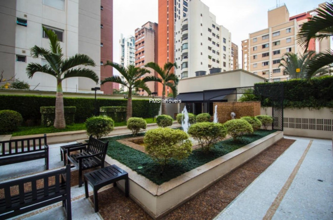 Imagem Imóvel com 2 Quartos à Venda, 167 m² em Moema - São Paulo Imagem Imóvel com 2 Quartos à Venda, 167 m² em Moema - São Paulo