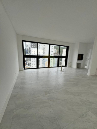 Imagem Apartamento com 3 Quartos à Venda, 110 m² em Pioneiros - Balneário Camboriú Imagem Apartamento com 3 Quartos à Venda, 110 m² em Pioneiros - Balneário Camboriú