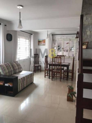 Imagem Sobrado com 3 Quartos à Venda, 244 m² em Guaíra - Curitiba Imagem Sobrado com 3 Quartos à Venda, 244 m² em Guaíra - Curitiba