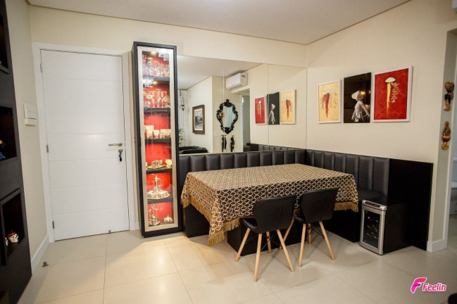 Imagem Apartamento com 2 Quartos à Venda, 69 m² em Trindade - Florianópolis Imagem Apartamento com 2 Quartos à Venda, 69 m² em Trindade - Florianópolis
