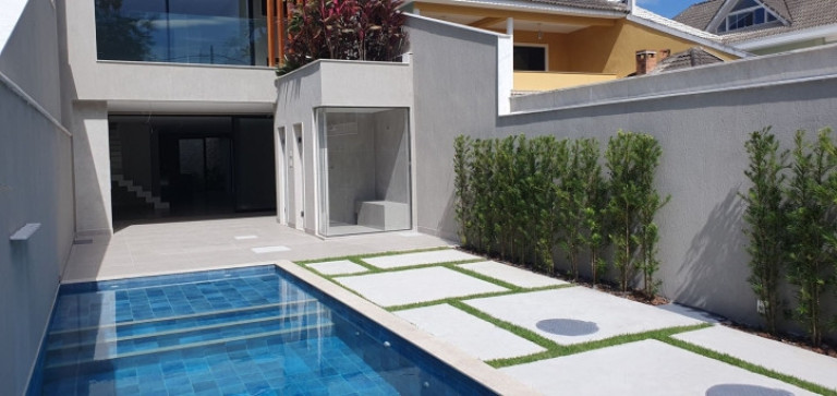 Imagem Casa com 4 Quartos à Venda, 320 m² em Barra Da Tijuca - Rio De Janeiro Imagem Casa com 4 Quartos à Venda, 320 m² em Barra Da Tijuca - Rio De Janeiro