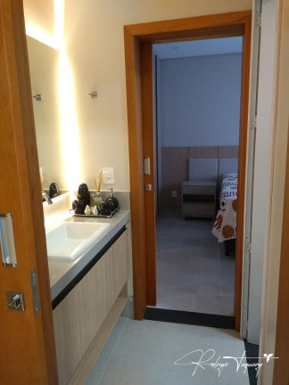 Imagem Casa de Condomínio com 4 Quartos à Venda, 269 m² em Alphaville Flamboyant Residencial Araguaia - Goiânia Imagem Casa de Condomínio com 4 Quartos à Venda, 269 m² em Alphaville Flamboyant Residencial Araguaia - Goiânia