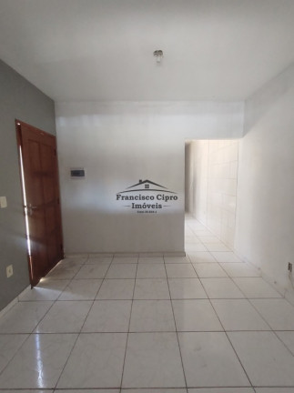 Imagem Casa com 2 Quartos à Venda, 70 m² em Laerte Assunção - Pindamonhangaba Imagem Casa com 2 Quartos à Venda, 70 m² em Laerte Assunção - Pindamonhangaba