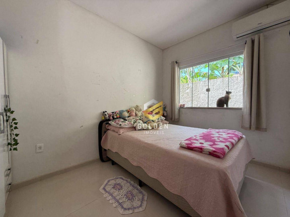 Imagem Casa com 3 Quartos à Venda, 150 m² em Centro - Bombinhas Imagem Casa com 3 Quartos à Venda, 150 m² em Centro - Bombinhas