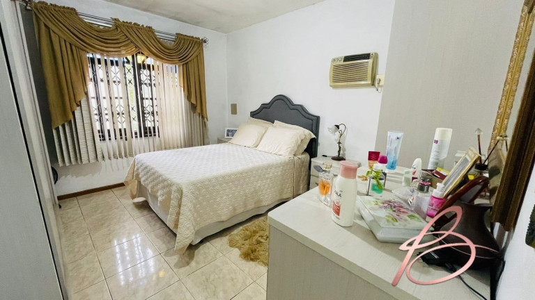 Imagem Casa com 3 Quartos à Venda, 161 m² em São João - Itajaí