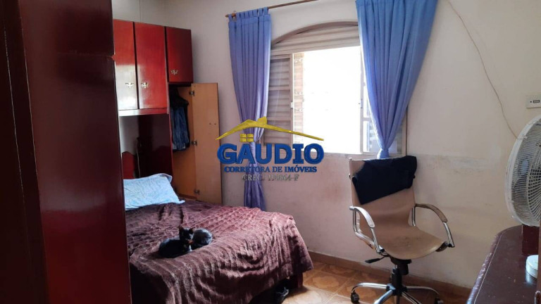 Imagem Casa com 6 Quartos à Venda, 140 m² em Jardim Martinica - São Paulo Imagem Casa com 6 Quartos à Venda, 140 m² em Jardim Martinica - São Paulo