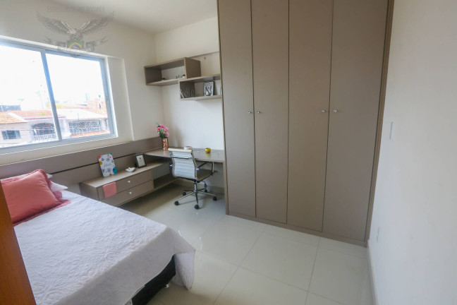 Imagem Apartamento com 3 Quartos à Venda,  em Marco - Belém