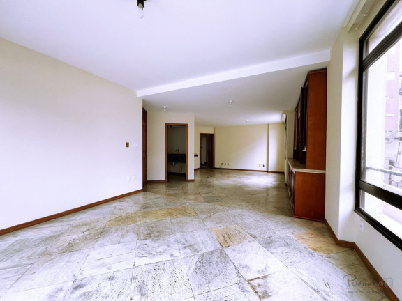 Imagem Apartamento com 4 Quartos à Venda, 240 m² em Centro - Florianópolis Imagem Apartamento com 4 Quartos à Venda, 240 m² em Centro - Florianópolis