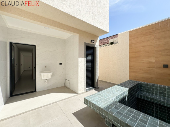 Imagem Casa com 3 Quartos à Venda, 120 m² em Guilhermina - Praia Grande Imagem Casa com 3 Quartos à Venda, 120 m² em Guilhermina - Praia Grande