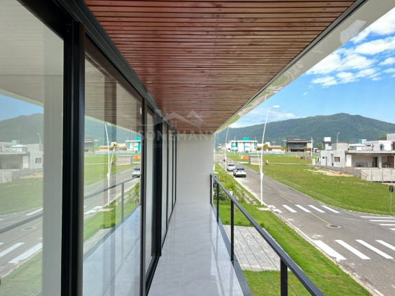 Imagem Casa com 3 Quartos à Venda, 236 m² em São João Do Rio Vermelho - Florianópolis