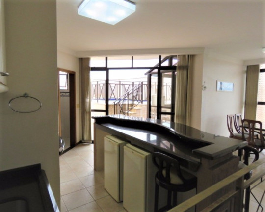 Imagem Imóvel com 4 Quartos à Venda, 390 m² em Centro - Joinville