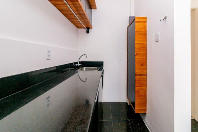 Imagem Apartamento com 2 Quartos à Venda, 220 m² em Moinhos De Vento - Porto Alegre Imagem Apartamento com 2 Quartos à Venda, 220 m² em Moinhos De Vento - Porto Alegre