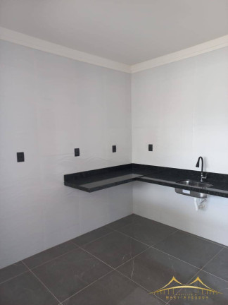 Imagem Casa com 3 Quartos à Venda, 130 m² em Emaus - Parnamirim