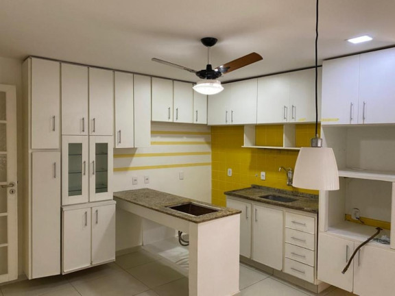 Imagem Imóvel com 3 Quartos à Venda, 552 m² em Campo Grande - Rio De Janeiro Imagem Imóvel com 3 Quartos à Venda, 552 m² em Campo Grande - Rio De Janeiro