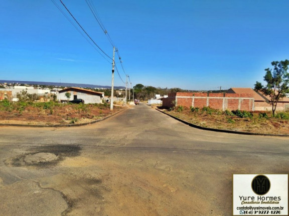 Imagem Imóvel à Venda, 360 m² em Residencial Lago De Cristal - Caldas Novas Imagem Imóvel à Venda, 360 m² em Residencial Lago De Cristal - Caldas Novas