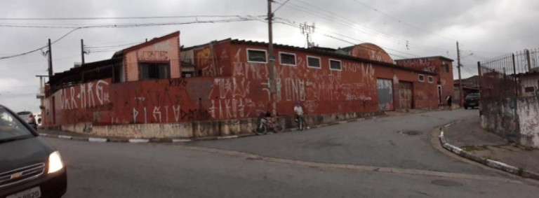 Imagem Terreno à Venda, 805 m² em Vila Santa Terezinha - Carapicuíba