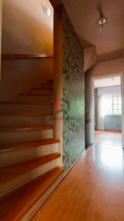 Imagem Casa com 2 Quartos à Venda, 101 m² em Jardim Itu - Porto Alegre Imagem Casa com 2 Quartos à Venda, 101 m² em Jardim Itu - Porto Alegre
