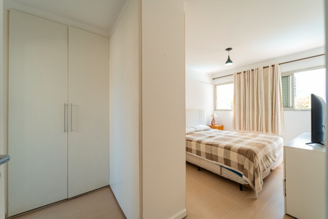 Imagem Apartamento com 3 Quartos à Venda, 121 m² em Itaim Bibi - São Paulo