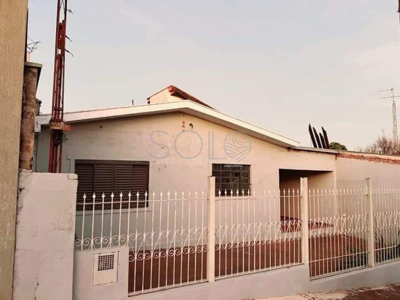 Casa com 2 Quartos à Venda, 329 m² em Jardim Santa Lúcia - Araraquara