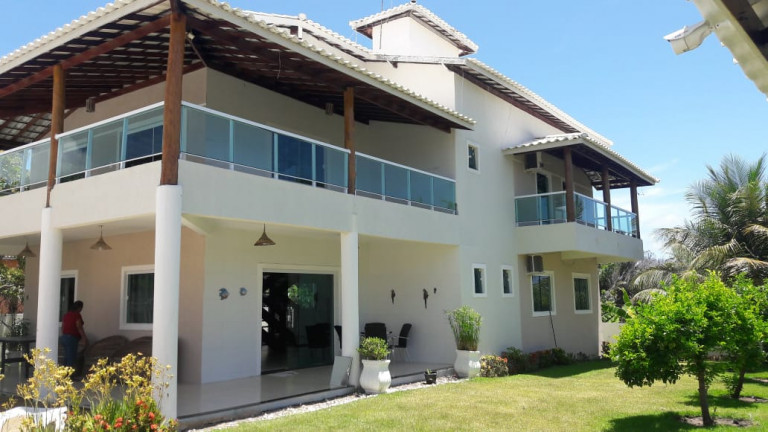 Casa com 5 Quartos à Venda, 350 m² em Barra Do Jacuípe - Camaçari
