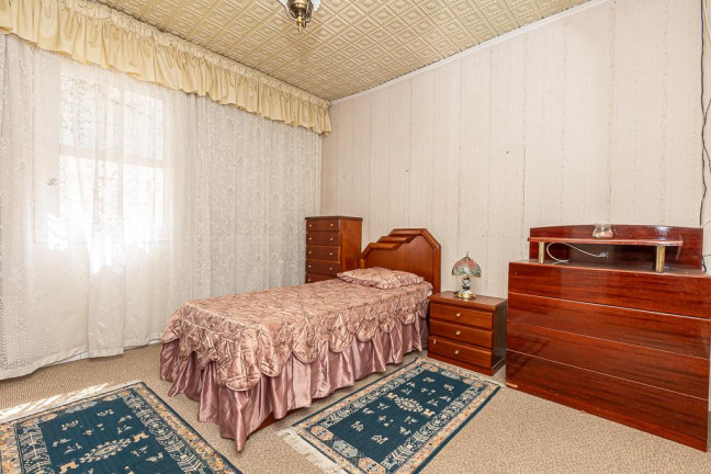 Imagem Casa com 3 Quartos à Venda, 225 m² em Seminário - Curitiba Imagem Casa com 3 Quartos à Venda, 225 m² em Seminário - Curitiba