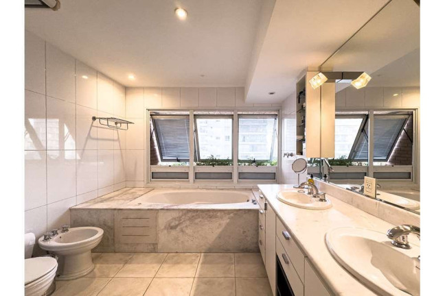 Imagem Apartamento com 5 Quartos à Venda, 369 m² em Moema - São Paulo