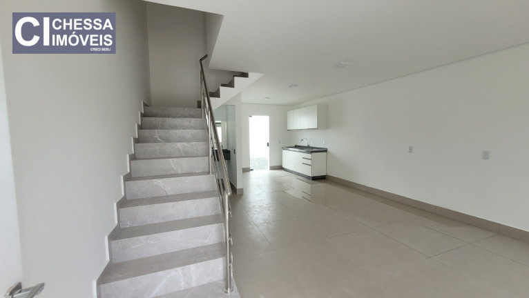 Imagem Sobrado com 2 Quartos à Venda, 100 m² em Espinheiros - Itajaí Imagem Sobrado com 2 Quartos à Venda, 100 m² em Espinheiros - Itajaí