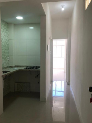 Imagem Apartamento com 1 Quarto à Venda, 30 m² em Copacabana - Rio De Janeiro Imagem Apartamento com 1 Quarto à Venda, 30 m² em Copacabana - Rio De Janeiro