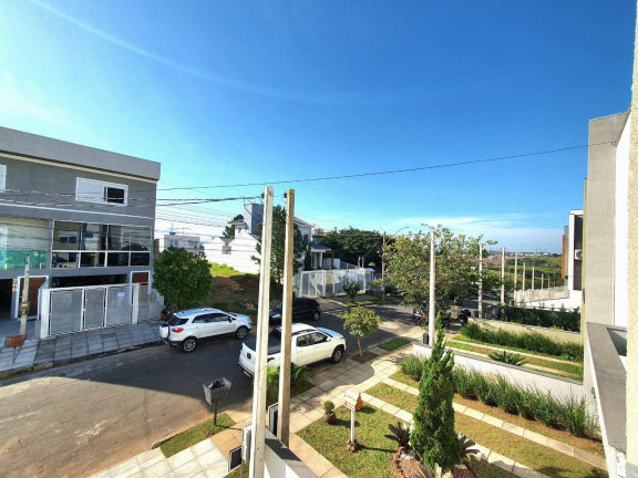 Imagem Casa com 2 Quartos à Venda, 125 m² em Mário Quintana - Porto Alegre Imagem Casa com 2 Quartos à Venda, 125 m² em Mário Quintana - Porto Alegre