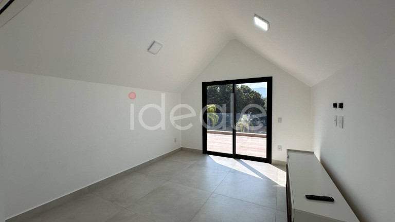 Imagem Casa de Condomínio com 4 Quartos para Alugar,  em Barra Da Tijuca - Rio De Janeiro