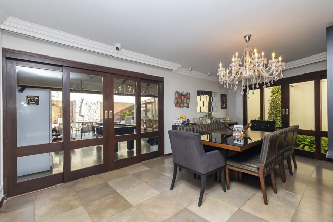 Imagem Casa com 4 Quartos para Alugar, 343 m² em Ahú - Curitiba Imagem Casa com 4 Quartos para Alugar, 343 m² em Ahú - Curitiba